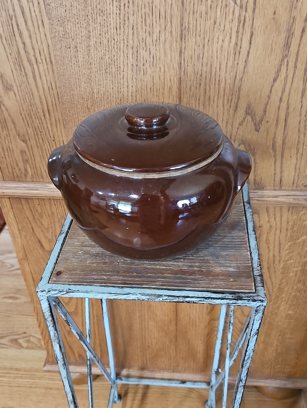 Antique Watt Bean Pot U.S.A.